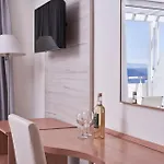 Blue Bay 4* إياليسوس