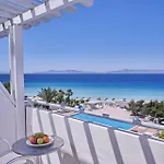 Отель Blue Bay