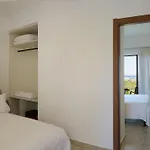 Отель Blue Bay 4*